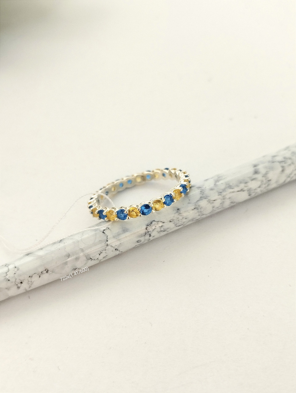 Срібна каблучка з жовто-блакитним цирконієм патріотичні прикраси