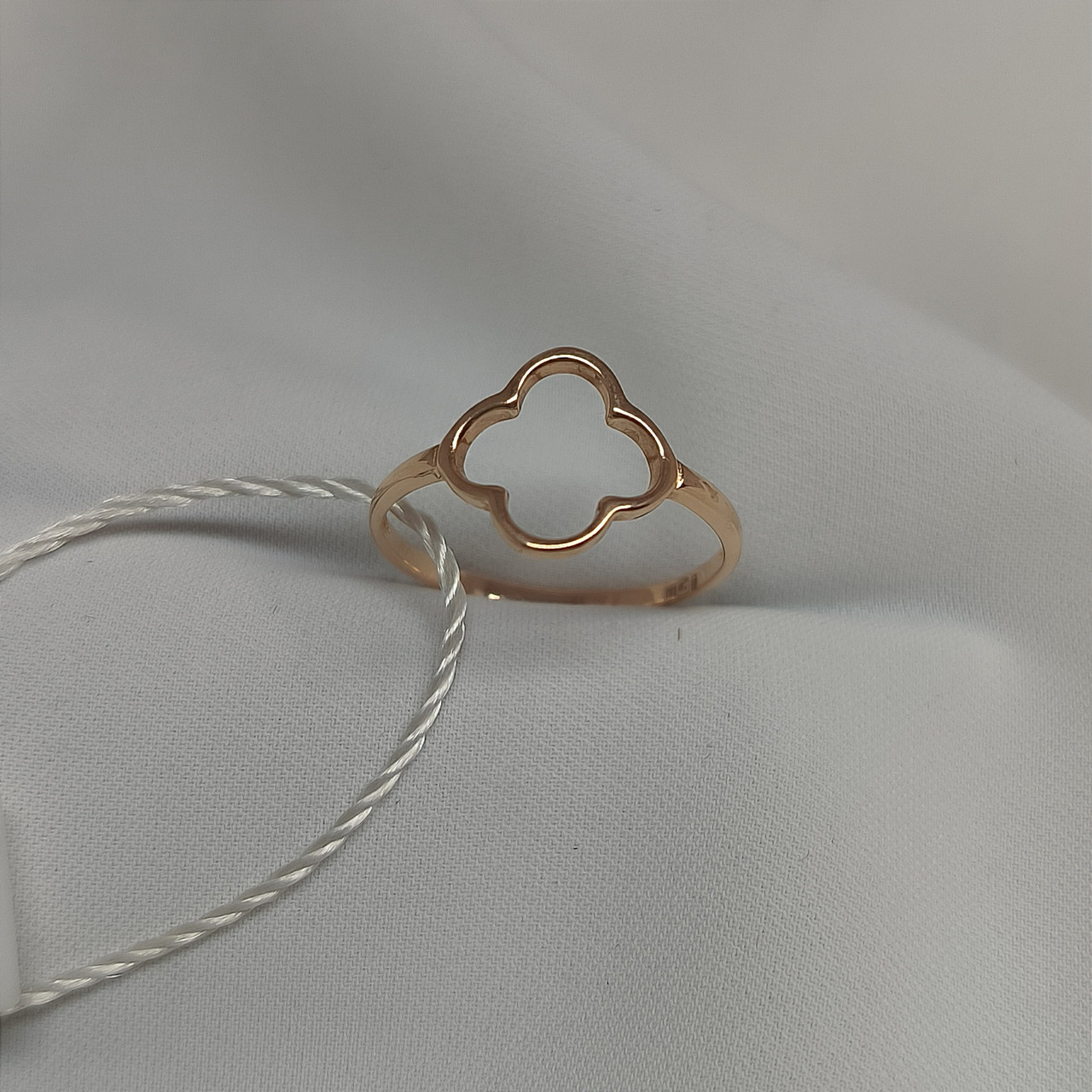 Золоте кольцо 585 проби