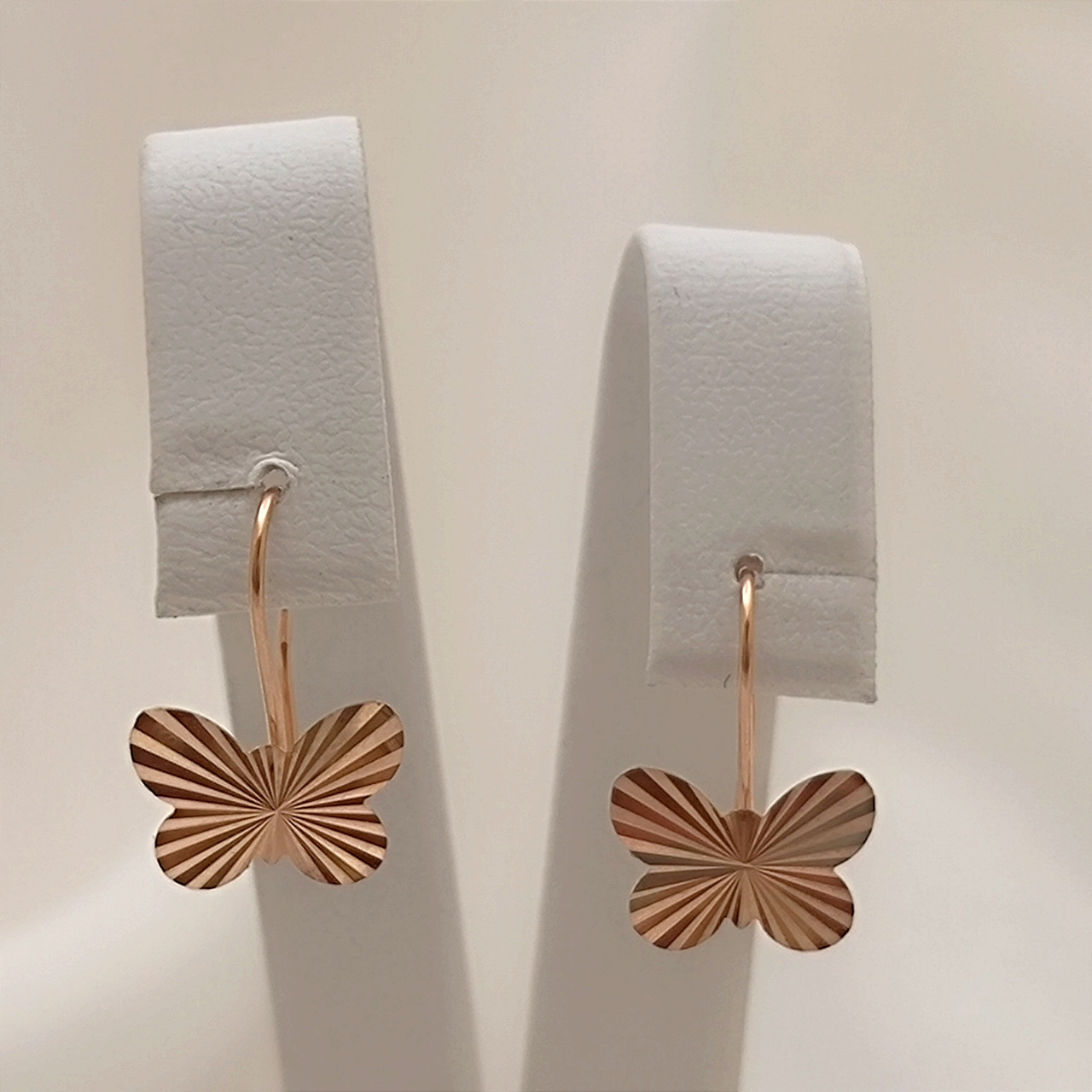 Золоті сережки 585 проби метелики червоного золота