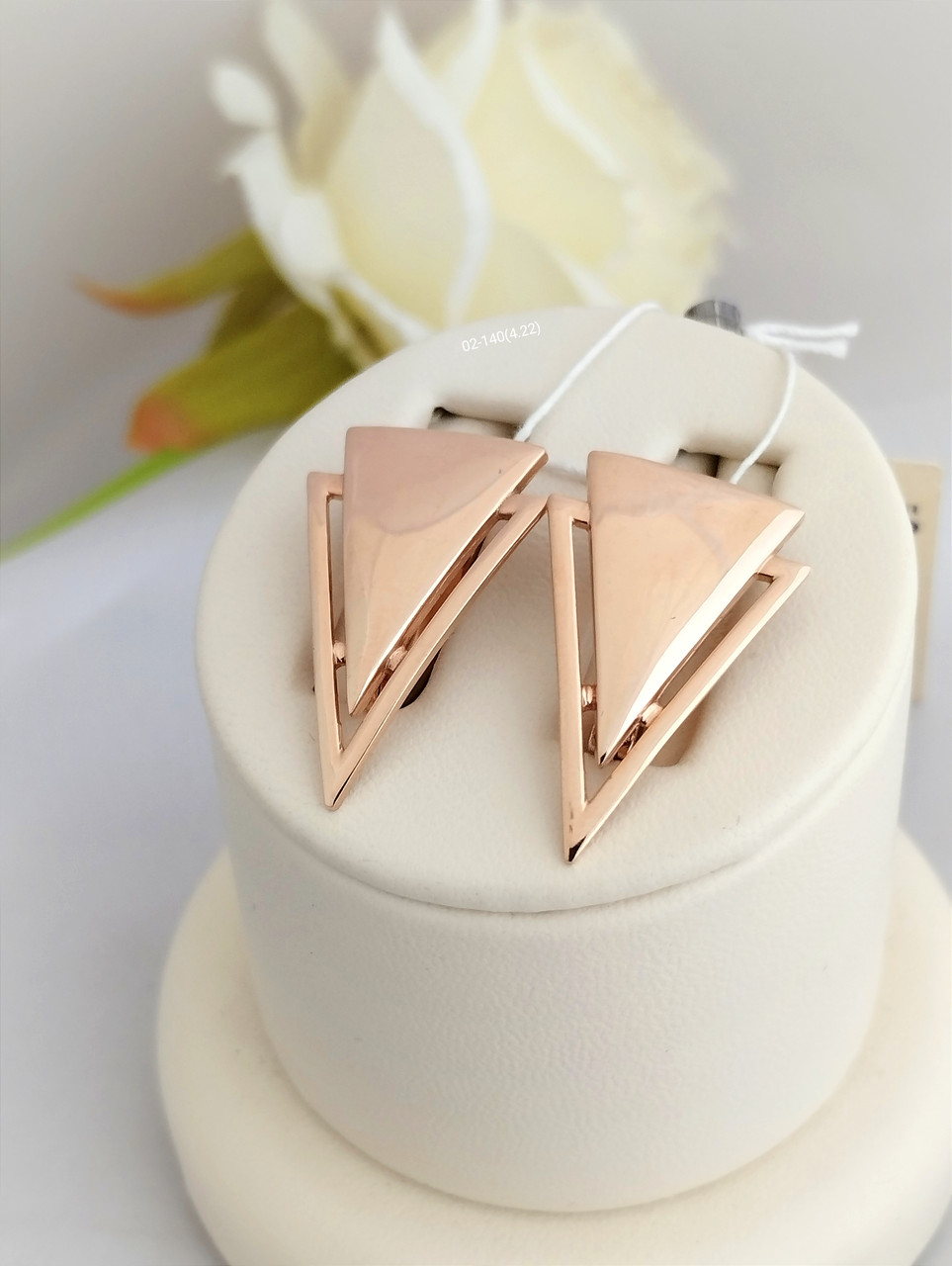 Золоті сережки без вставок, золоті сережки трикутник