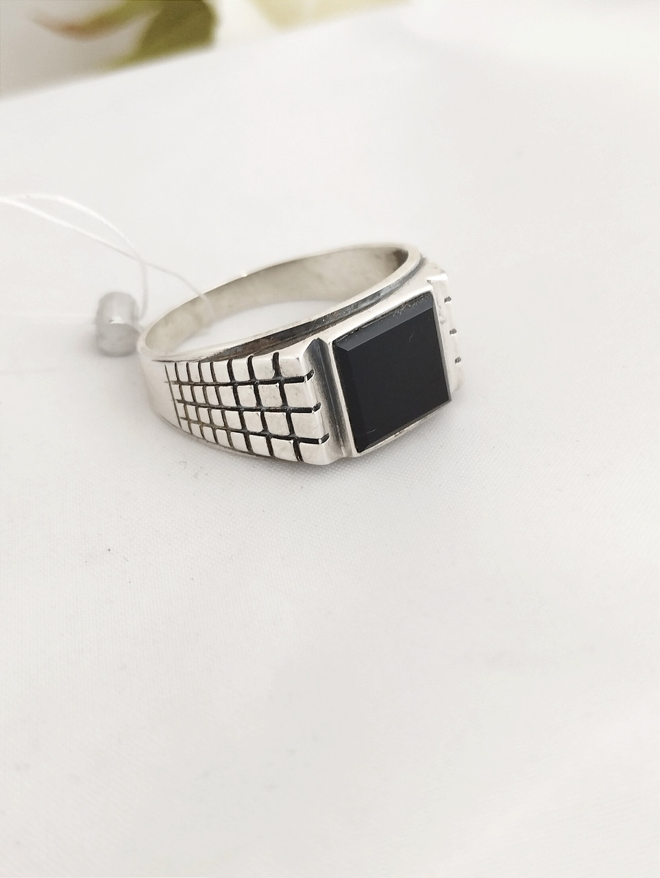 Срібний персень