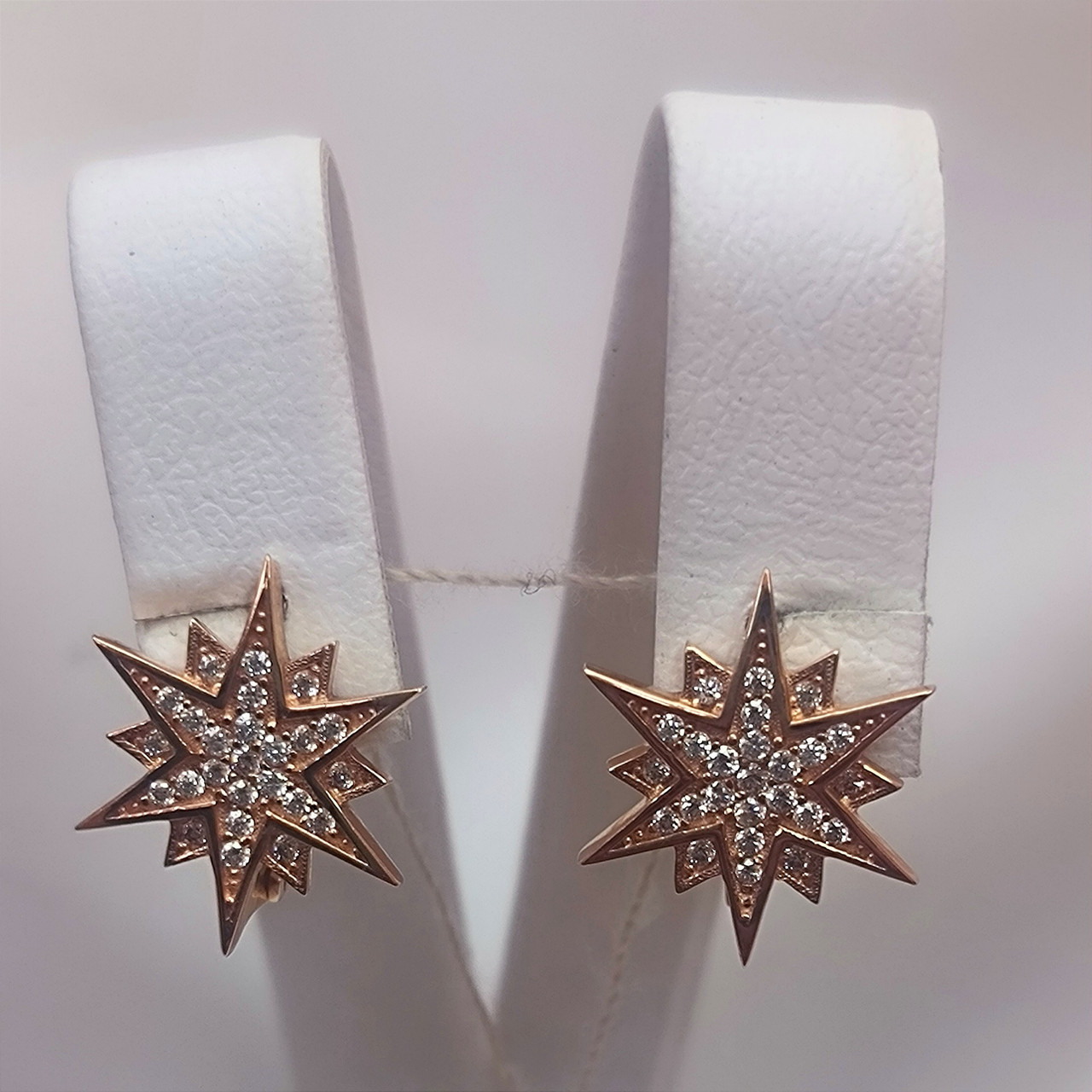 Золоті сережки в червоному золоті 585 проби зі вставкою цирконію