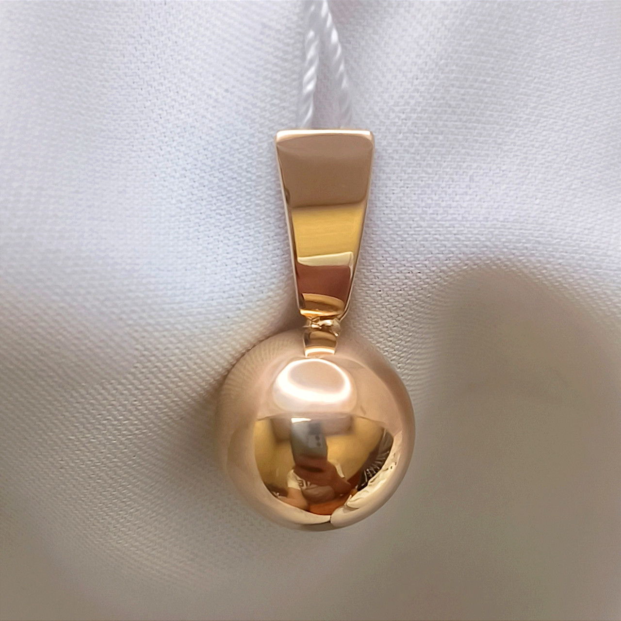 Золотий підвіс 585 проби без вставок