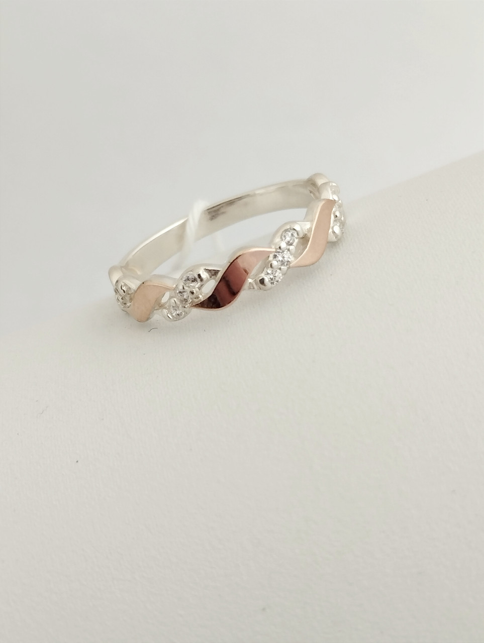 Срібне кільце з золотими пластинами і цирконієм 0346.10