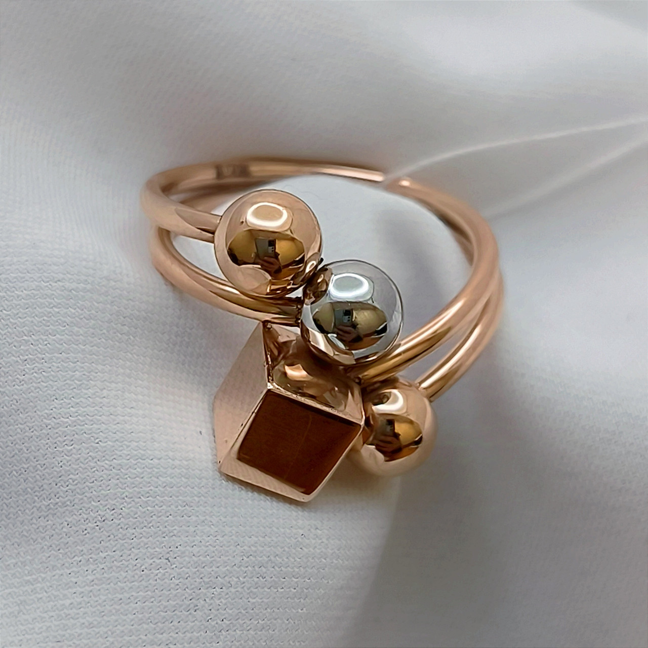 Золоте кільце 585 проби