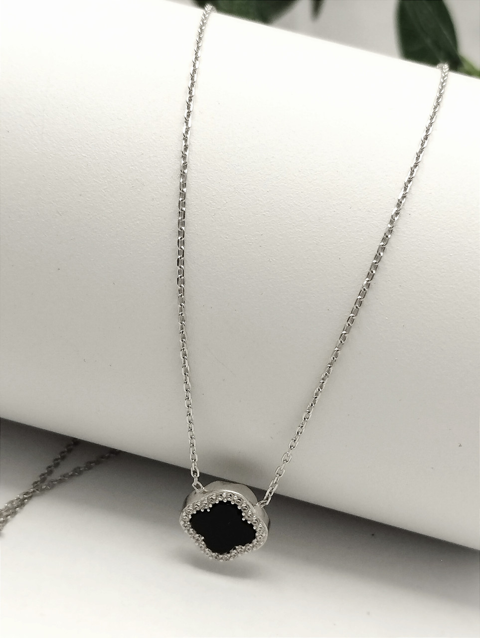 Срібне кольє