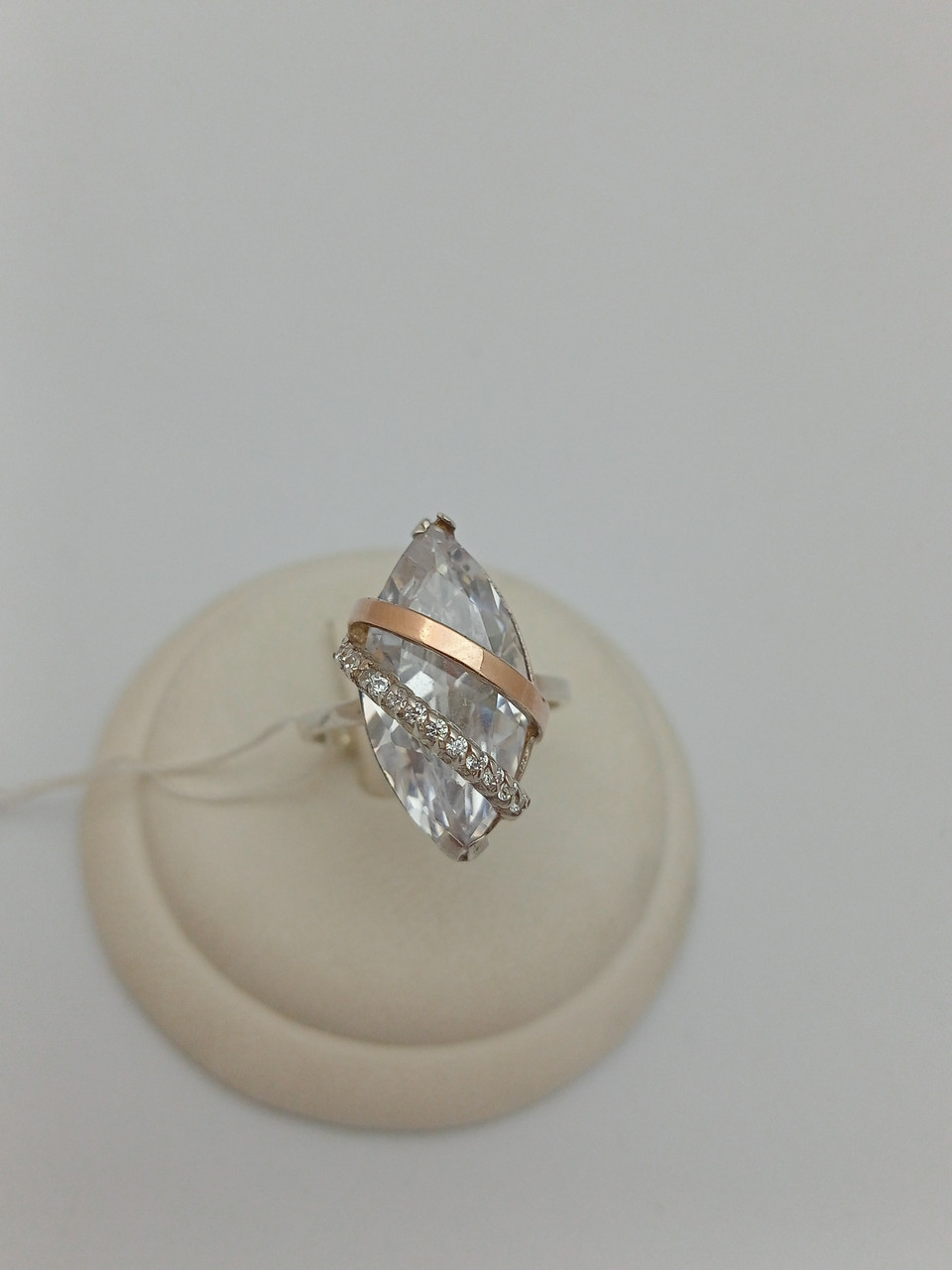 Срібне кільце з каменем і з пластинами золота 375 проби