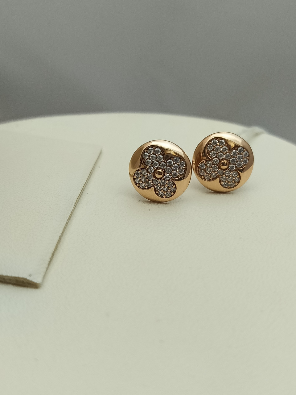 Золоті сережки пусети 585 проби